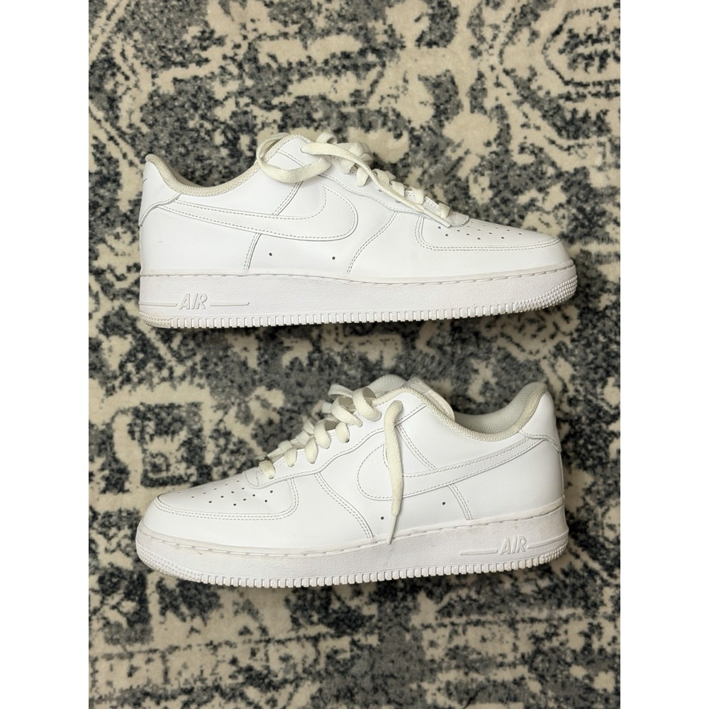 Nike Air Force 1 AF1 '07 Low Men's Triple White Sneakers Size 10.5 CW2288-111